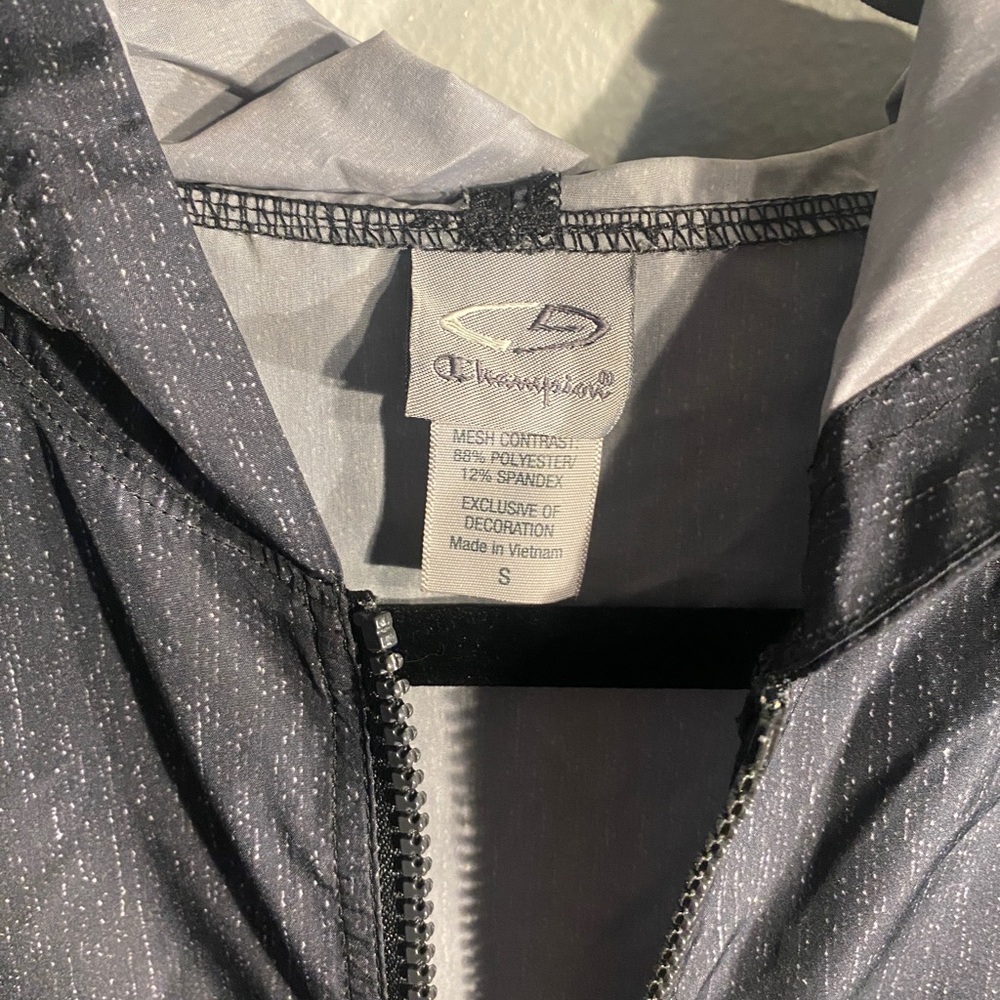 champion lightweight black rain jacket small